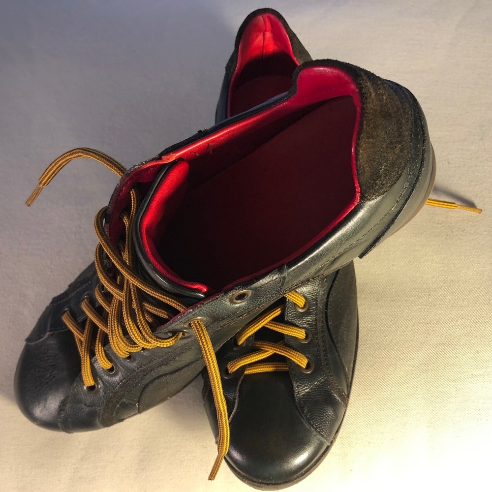 Shoes - Picture 3 of 4